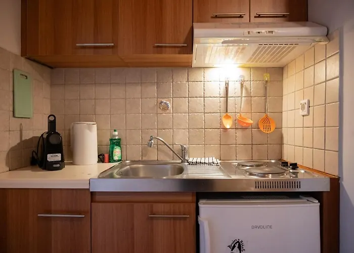 Pretty Little 3 By Sweet Нафплион