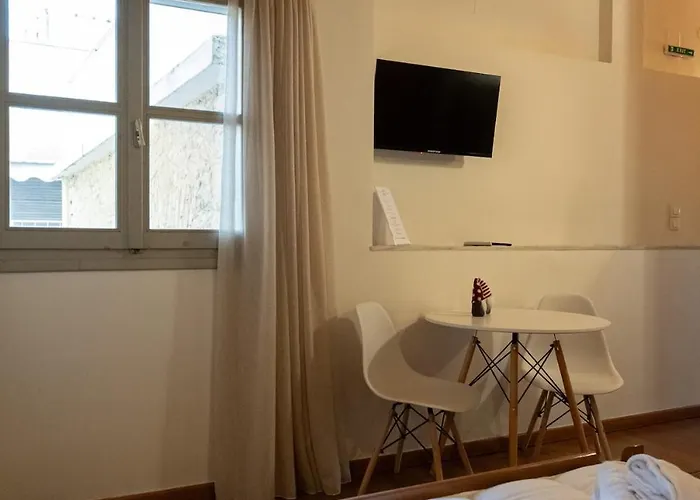 Pretty Little 3 By Sweet Нафплион